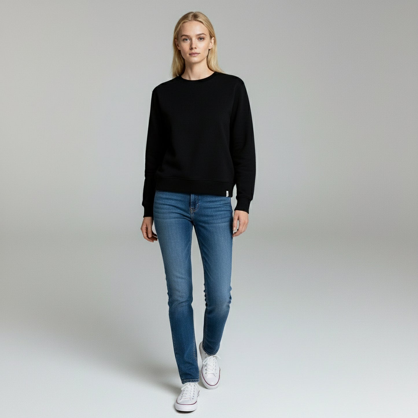Women’s Organic Sweatshirt – Black Oak